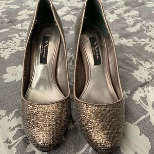 Nina New York High Heels Glitter Gold, Size 8